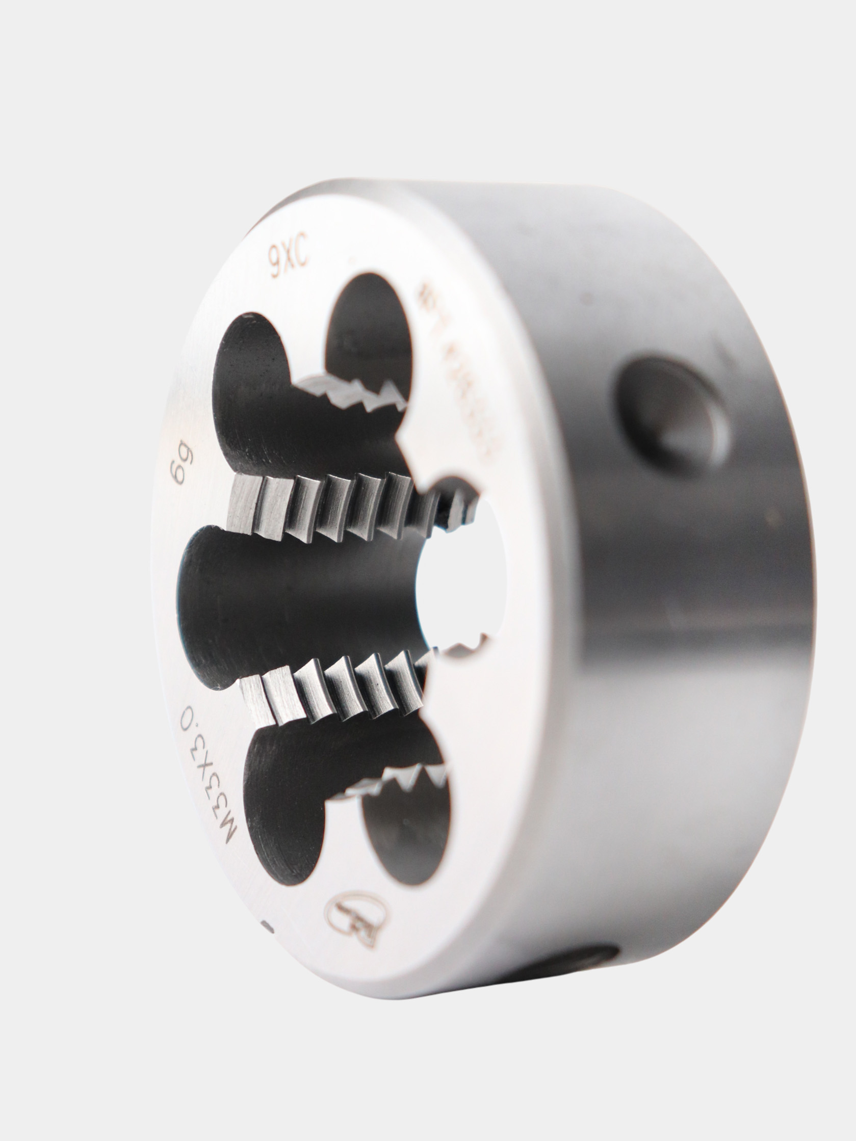 Плашка М 33х3,0 ГОСТ 9740-71 9ХС