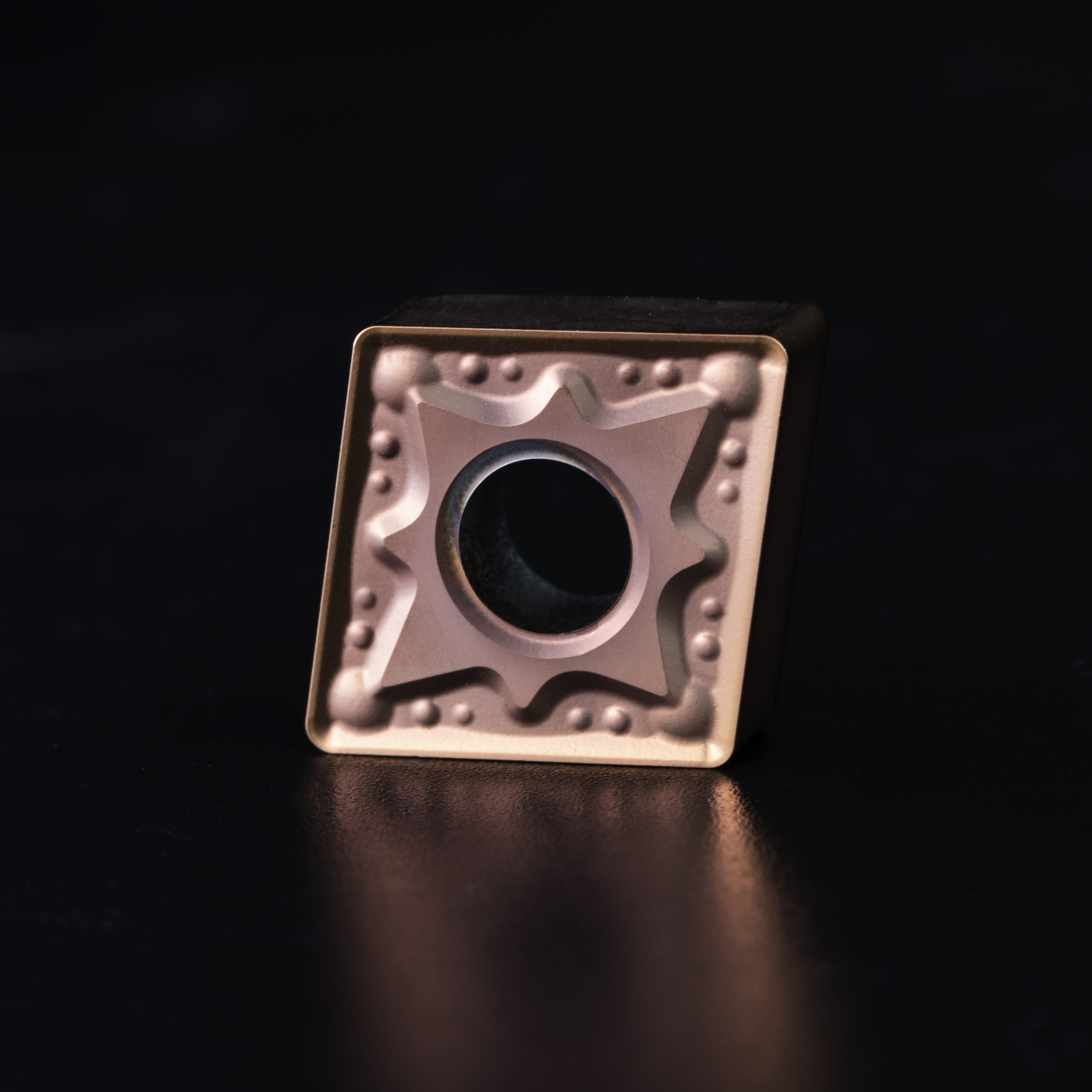 Пластина CNMG 120408 TM VP2125B (М) // VIZER