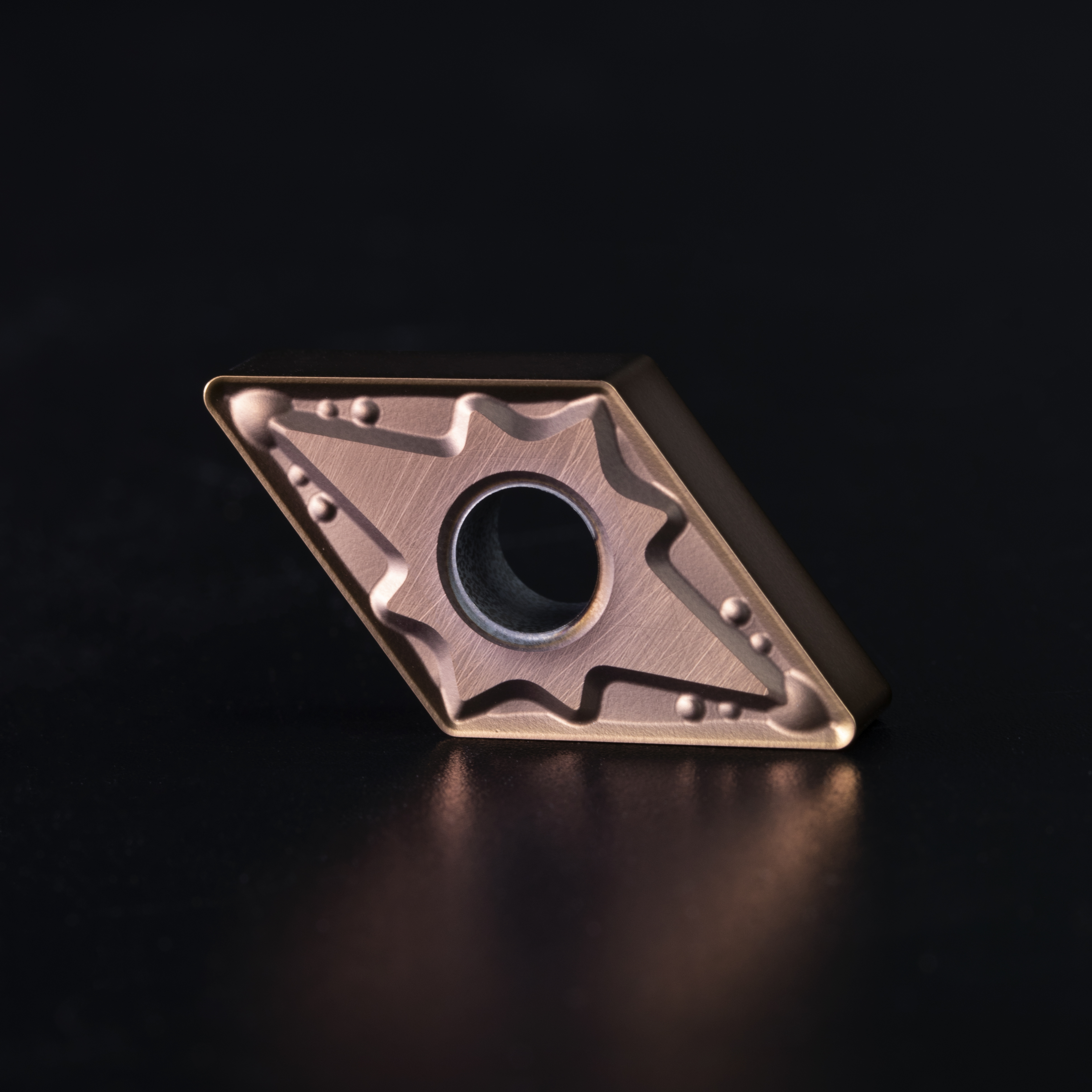 Пластина DNMG 150408 TM VP2125B (М) // VIZER