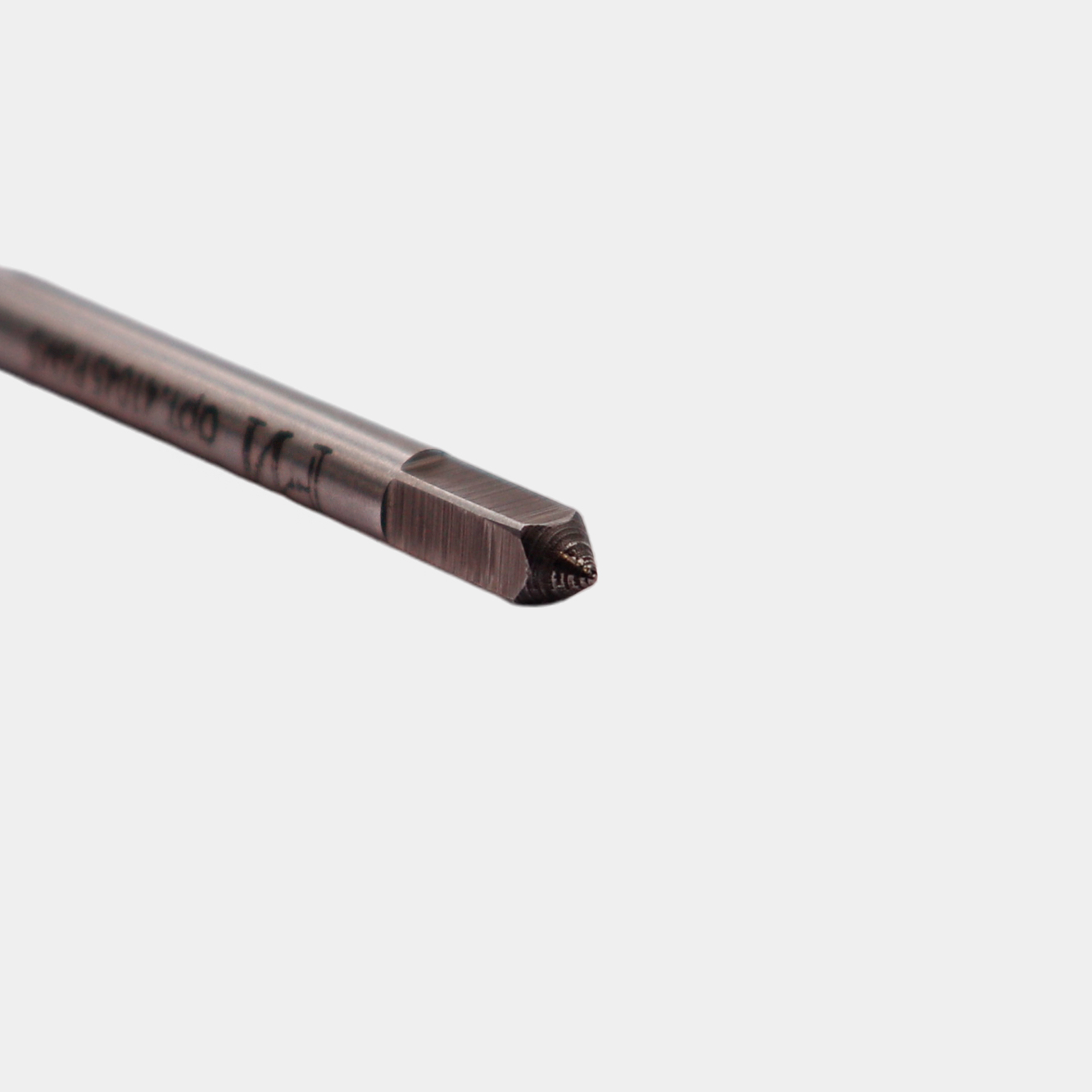 Метчик машинно-ручной   4 х 0,5 ,1 штука для сквозных отверстий, ГОСТ 3266-81 Р6М5