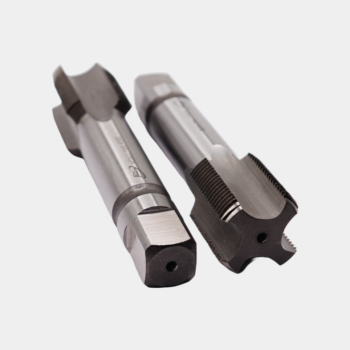 Метчик машинно-ручной М 33,0 х 2,0 комплектный 2 шт. ГОСТ 3266-81 Р6М5