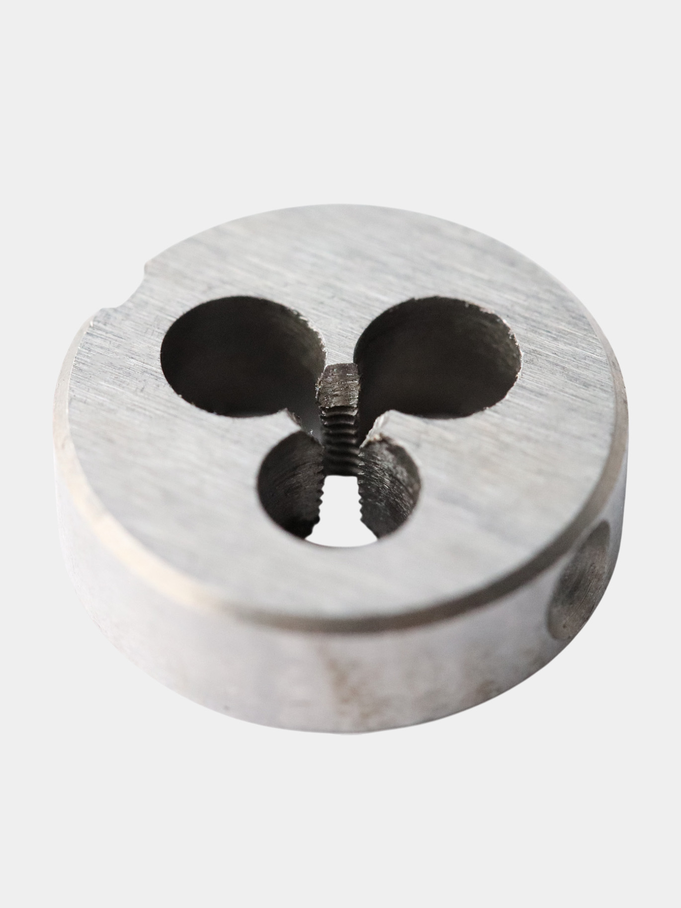 Плашка М  2,2х0,45 ГОСТ 9740-71 9ХС