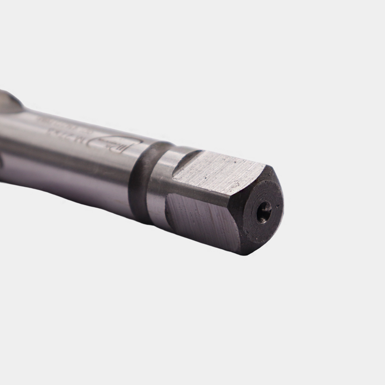 Метчик машинно-ручной  27 х 3,0 ,1 штука для глухих отверстий, ГОСТ 3266-81 Р6М5