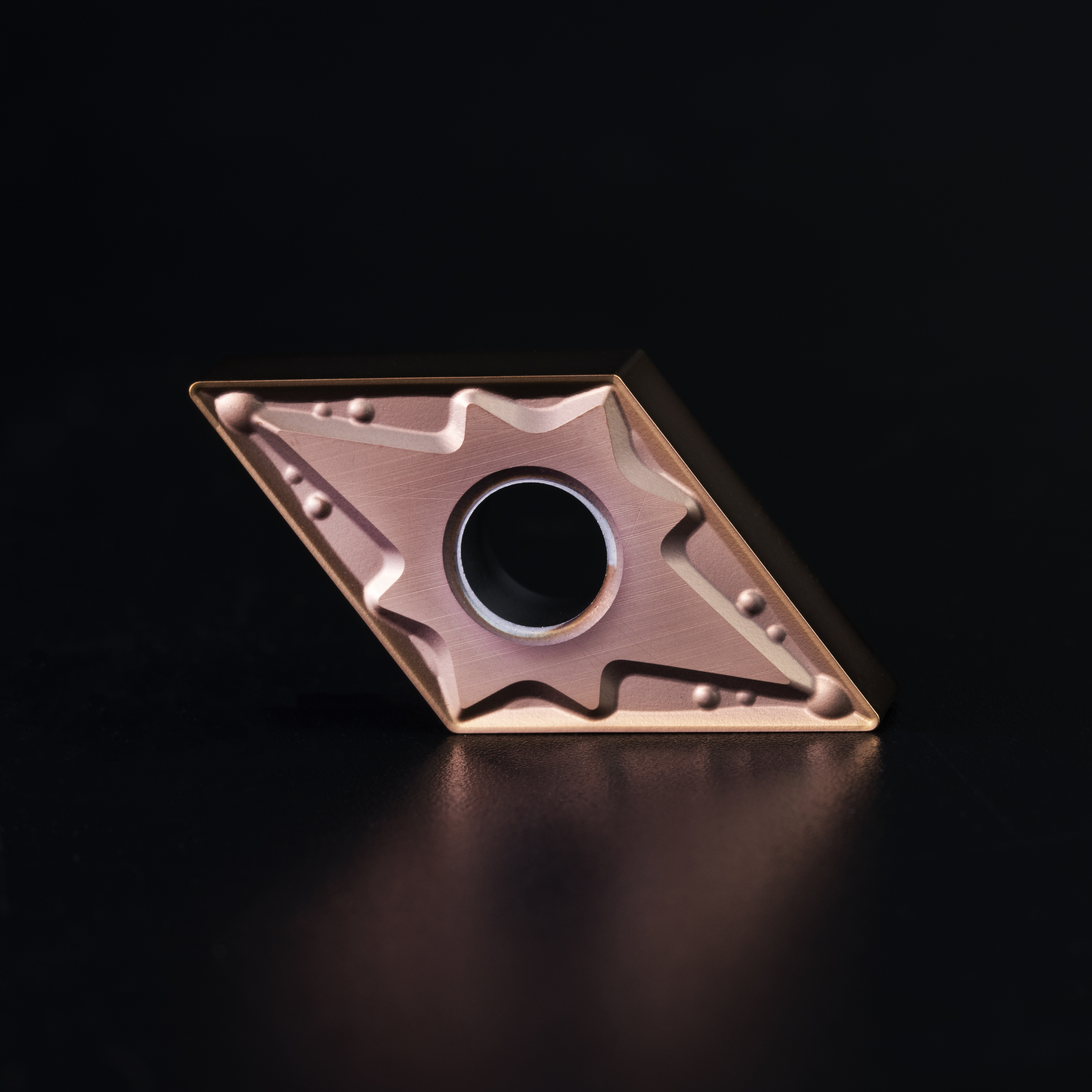 Пластина DNMG 150404 TM VP2125B (М) // VIZER