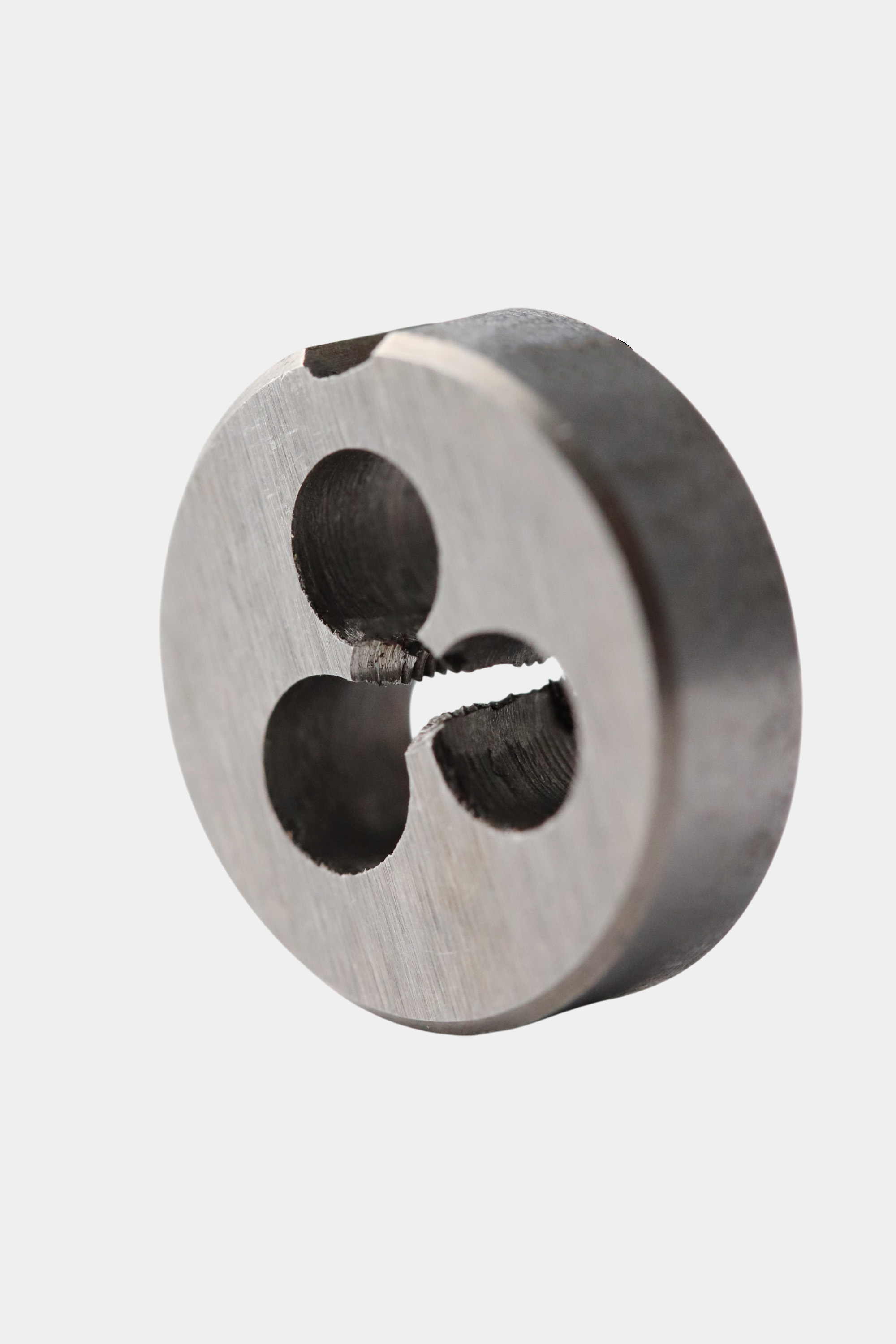 Плашка М  2,2х0,45 ГОСТ 9740-71 9ХС